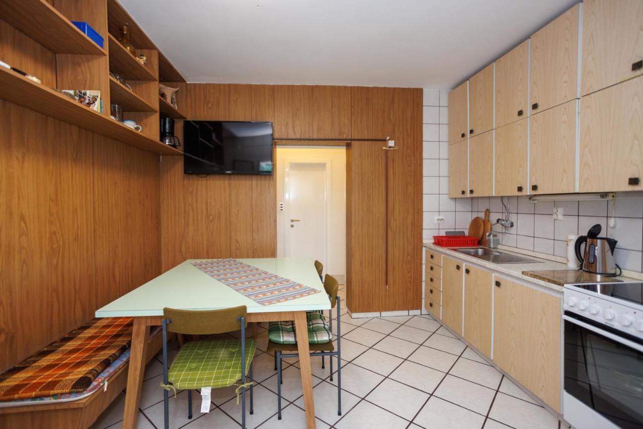 Apartments Pika Кърк Екстериор снимка