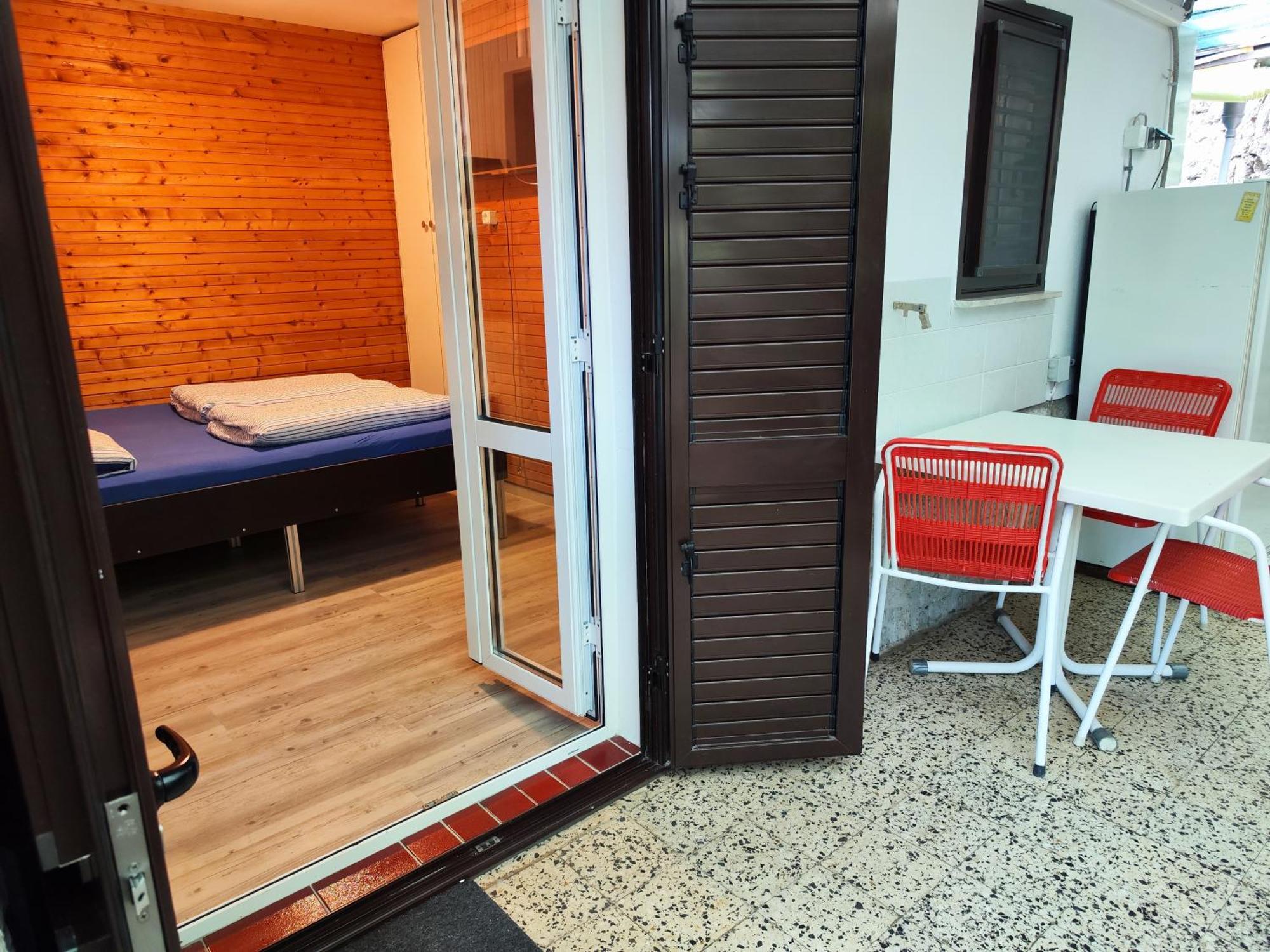 Apartments Pika Кърк Екстериор снимка